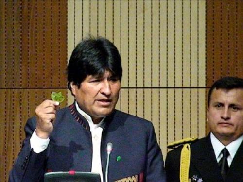 Morales defiende la coca